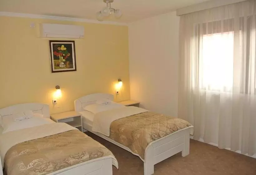 اتاق استاندارد, Garni Hotel Beograd