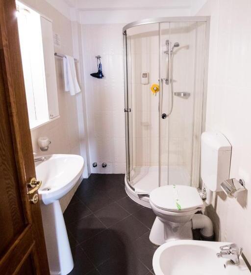 غرفة قياسية, Amadeus