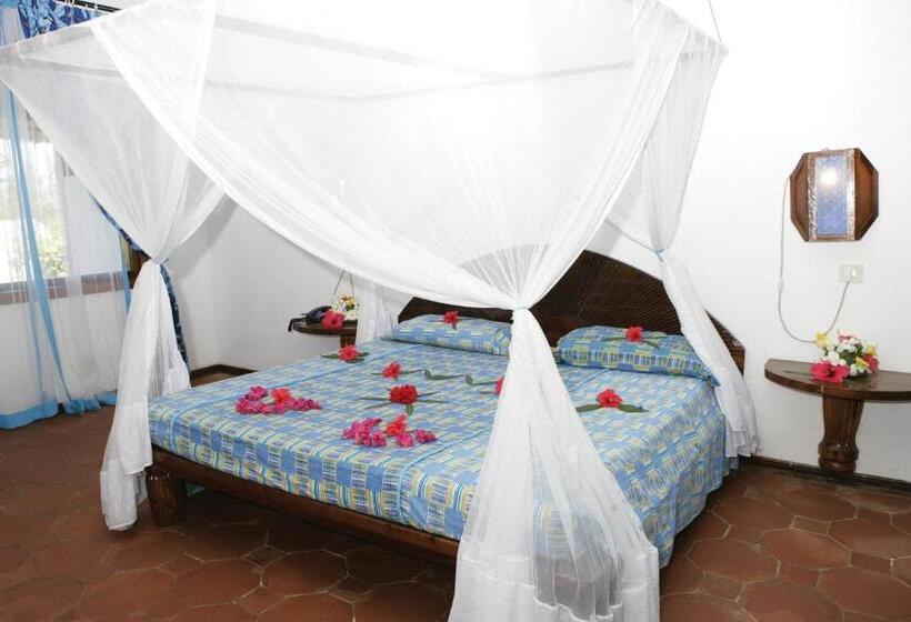 スタンダードトリプルルーム, Club Dongwe