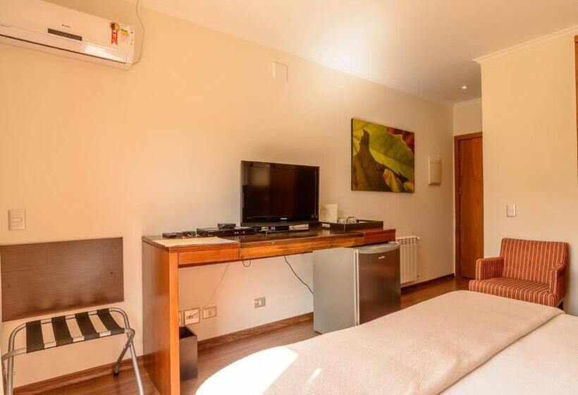 اتاق کلاسیک, Le Renard  Campos Do Jordao