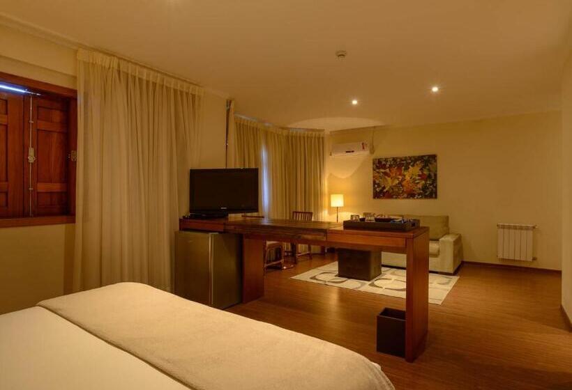 اتاق استاندارد با وان آب گرم, Le Renard  Campos Do Jordao