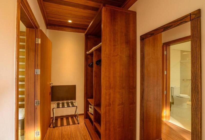 سوئیت پرزیدنت, Le Renard  Campos Do Jordao