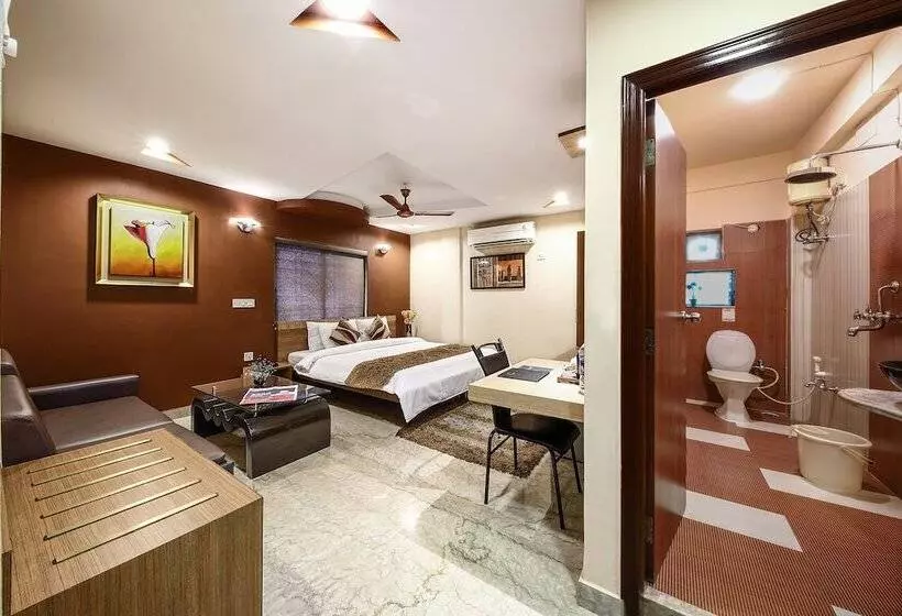 デラックスルーム, Narayani Enclave