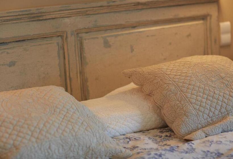 Номер Комфорт, Olivier Leflaive Hôtel Restaurants