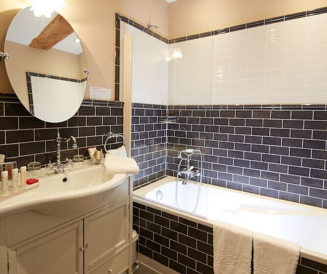 Номер Комфорт, Olivier Leflaive Hôtel Restaurants