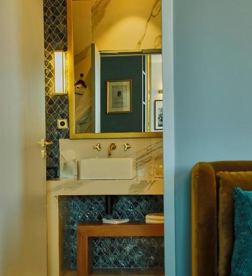 Полулюкс, Olivier Leflaive Hôtel Restaurants