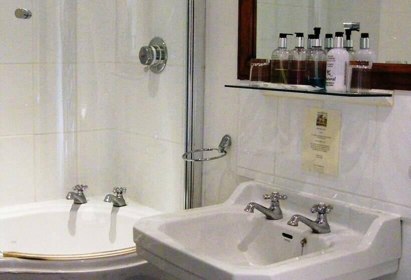 スタンダードルーム, The Greyhound Coaching Inn