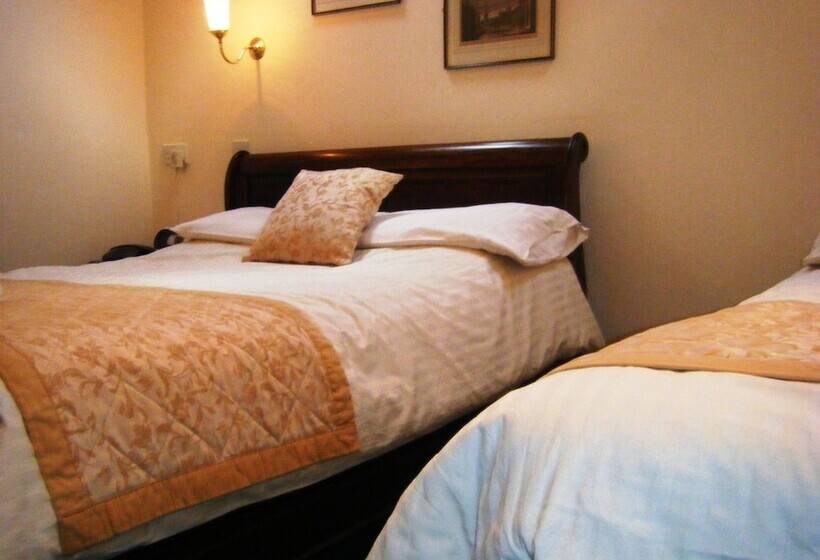 ファミリールーム, The Greyhound Coaching Inn