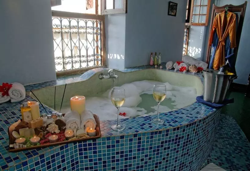 سوییت, Zanzibar Palace