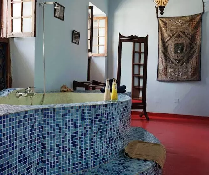 سوییت, Zanzibar Palace