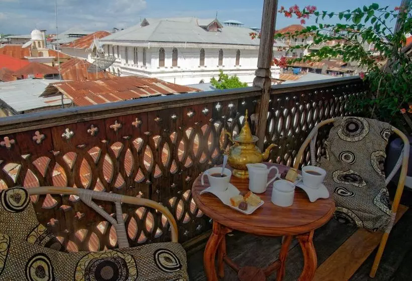 مجموعه ویستا شهر, Zanzibar Palace