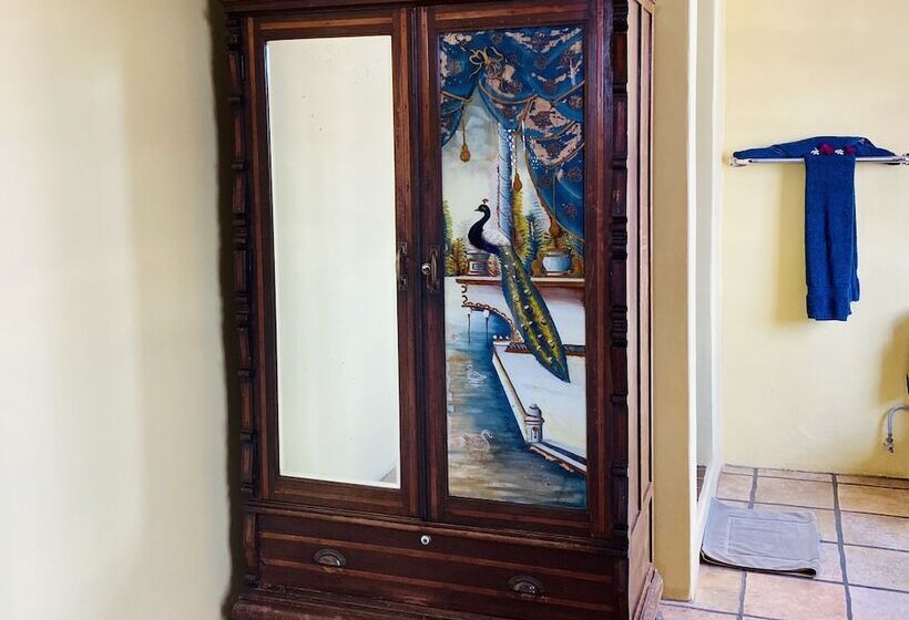 带城市景观的套间, Zanzibar Palace