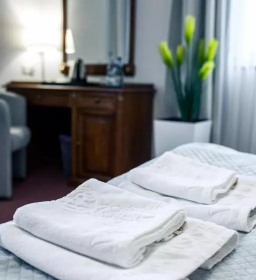 اتاق استاندارد یک نفره, Villa Riviera