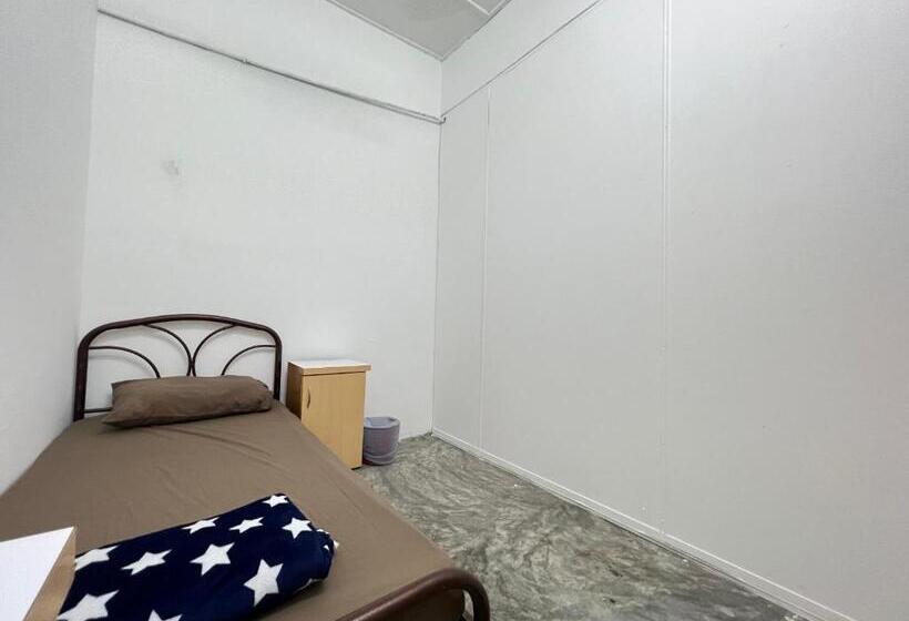 バスルーム共有のシングルスタンダード, Jiaxin Dormitory Puteri Wangsa 家馨旅舍