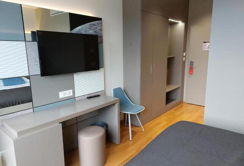 اتاق لوکس, B&b Hotel Lausanne Crissier
