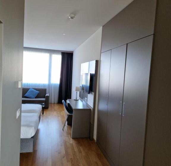 身障者適用スタンダードルーム, B&b Hotel Lausanne Crissier