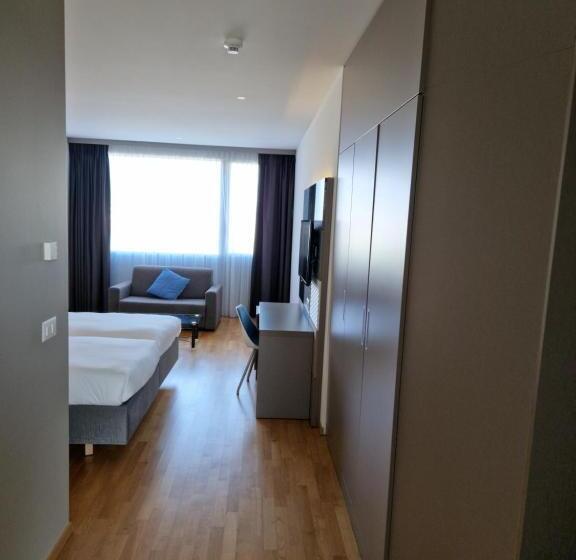 اتاق استاندارد برای معلولان, B&b Hotel Lausanne Crissier