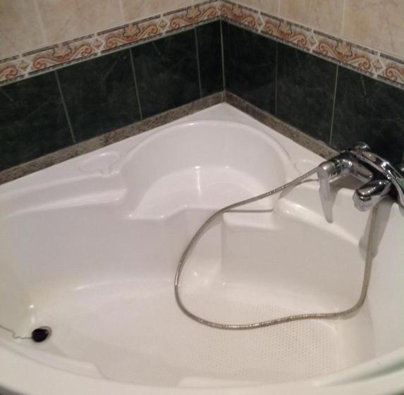 家庭套房, Hostel Alhambra