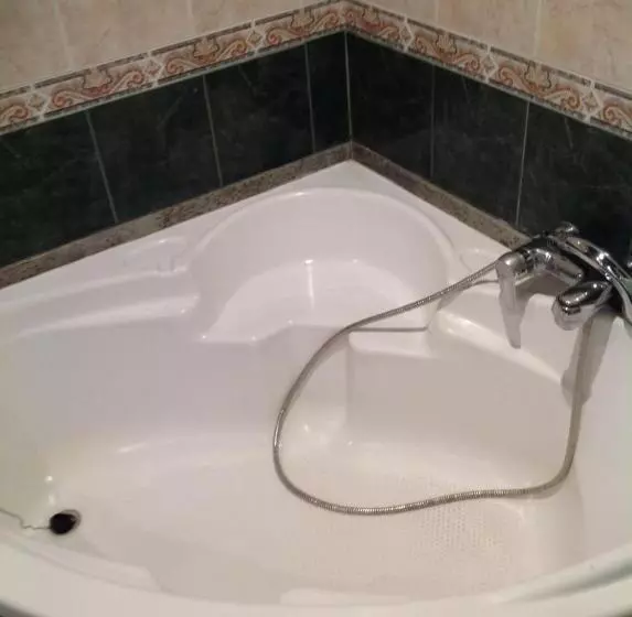 Suite Familiale, Hostel Alhambra