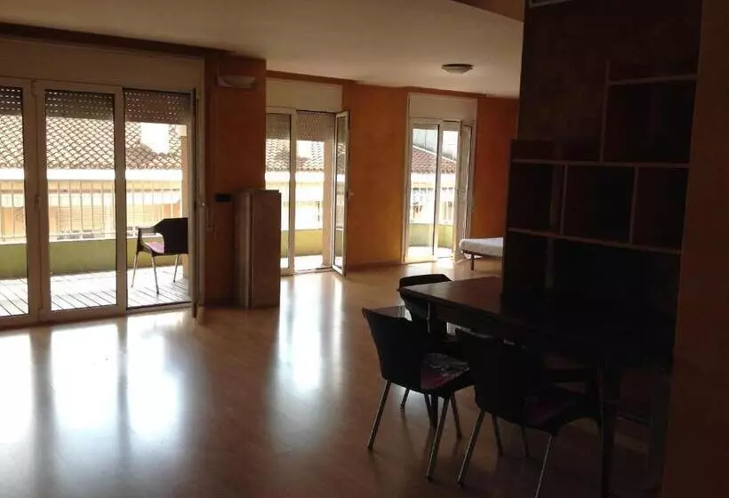 Suite Familiale, Hostel Alhambra