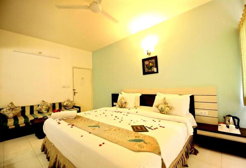 Quarto Deluxe, Ashish Palace