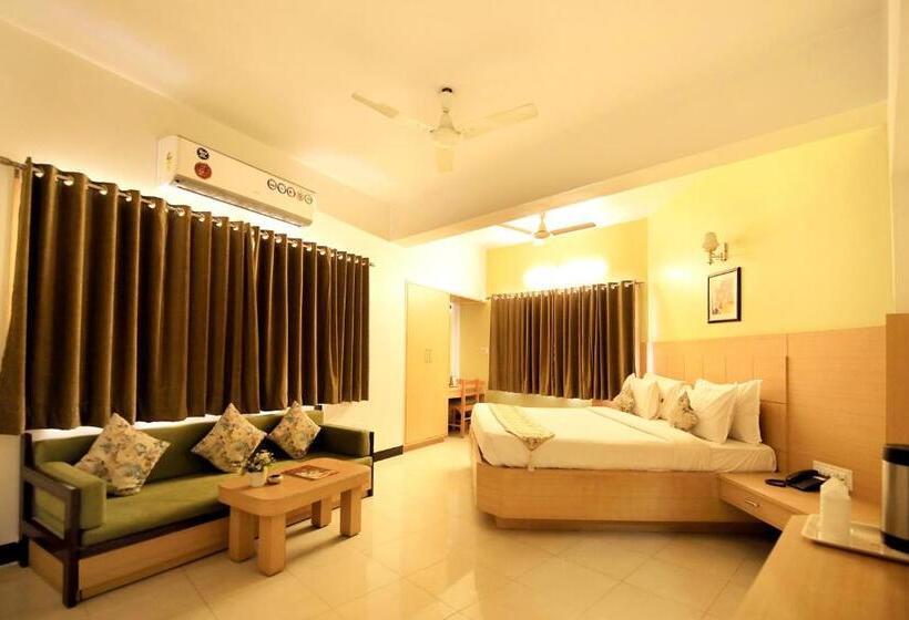 Quarto Deluxe, Ashish Palace