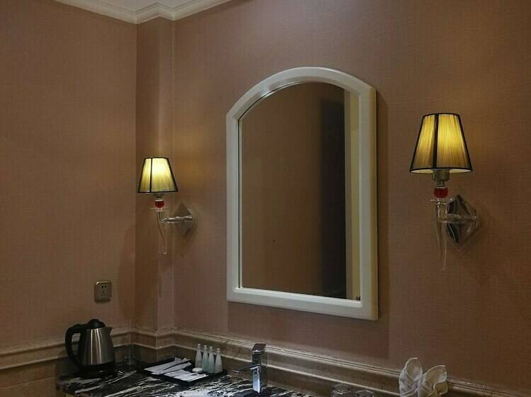 スタンダードルーム, Aventine