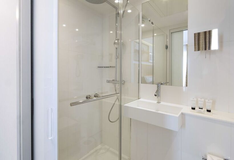 اتاق سوپریور, Eiffel Turenne