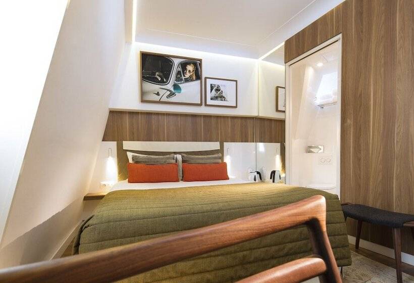 اتاق کلاسیک, Eiffel Turenne