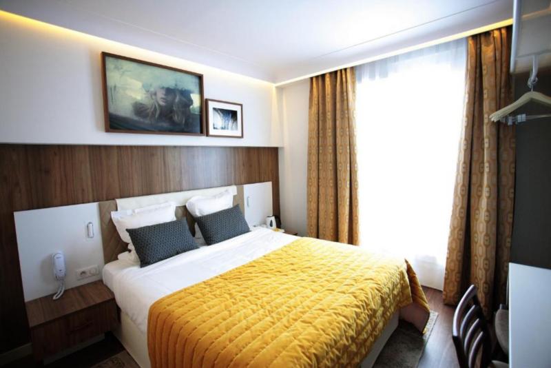 اتاق سوپریور, Eiffel Turenne