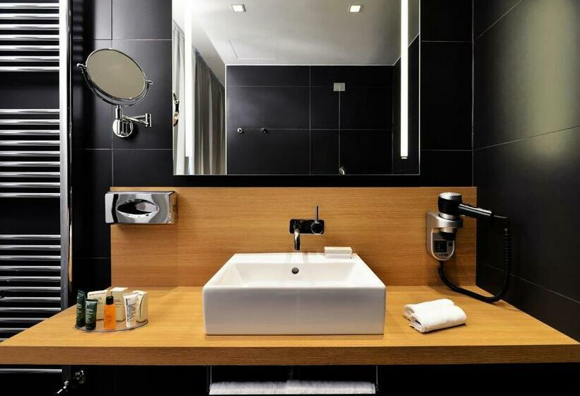 스탠다드 룸 킹사이즈 침대, Hilton Garden Inn Milan North