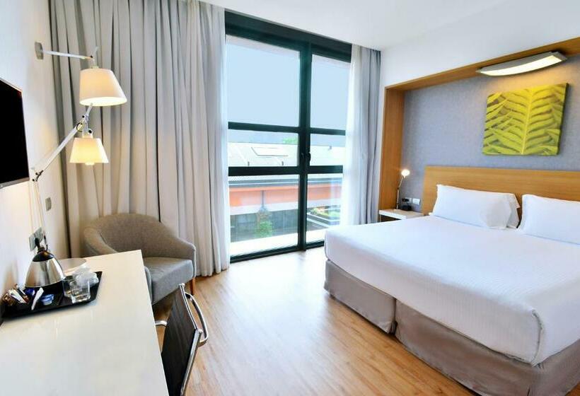 스탠다드 룸 킹사이즈 침대, Hilton Garden Inn Milan North