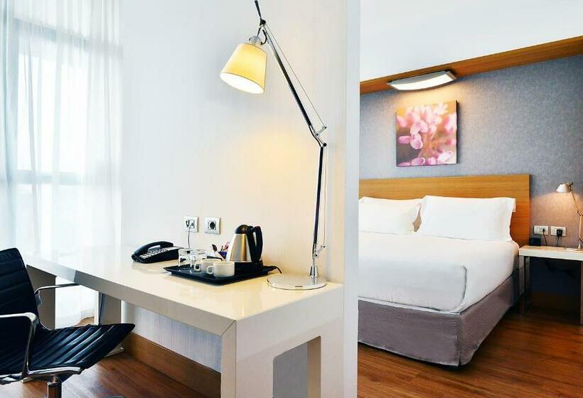 장애인을 위한 킹사이즈 침대 스탠다드 룸, Hilton Garden Inn Milan North