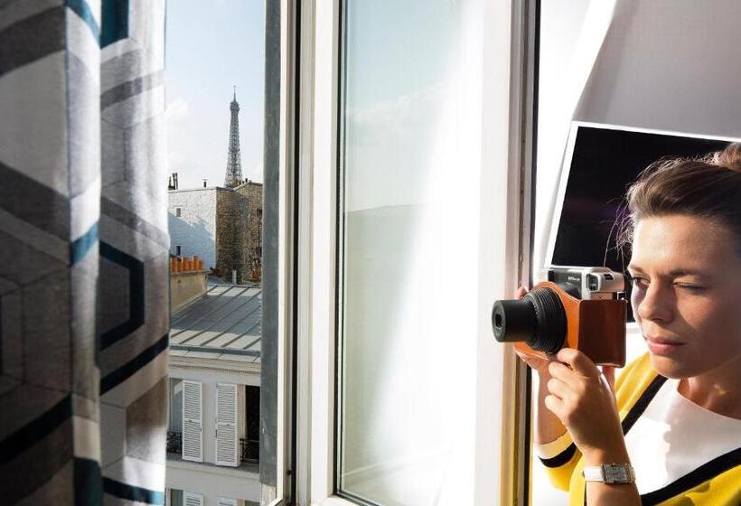 اتاق لوکس, Eiffel Turenne