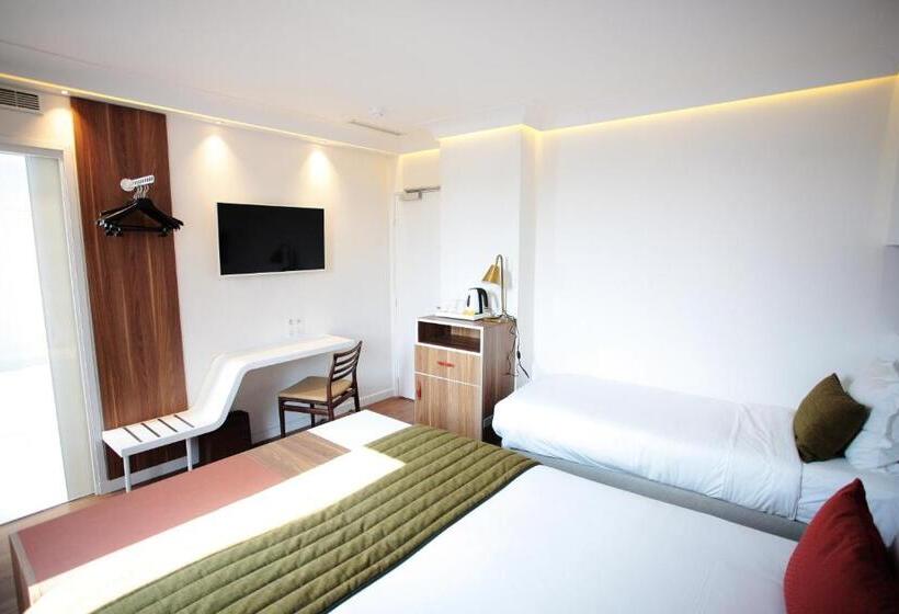 اتاق اجرایی سه نفره, Eiffel Turenne