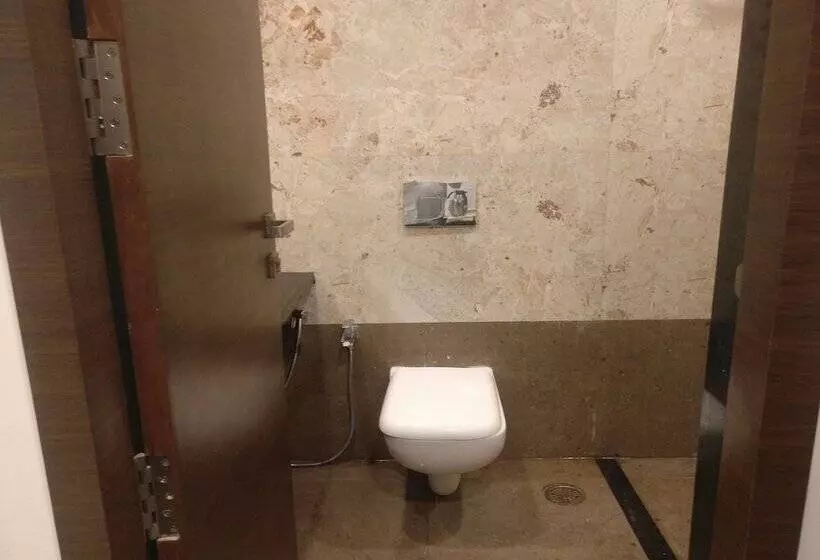 اتاق اجرایی, Kohinoor Plaza