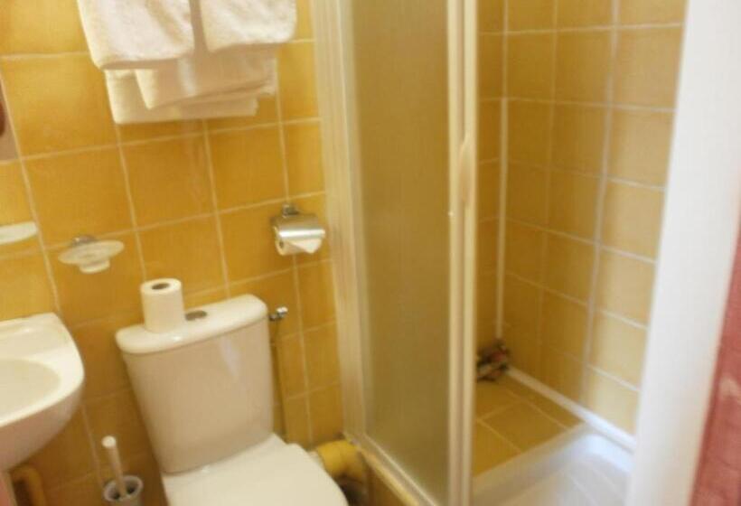 غرفة قياسية, Little Palace