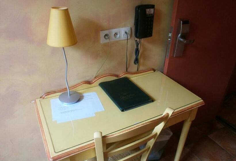 غرفة قياسية فردية, Little Palace