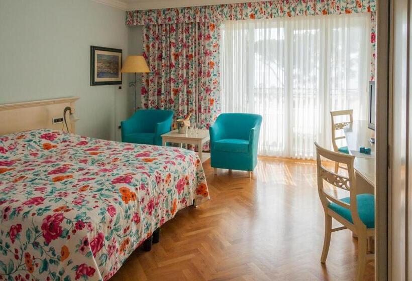 Standard Szoba Erkéllyel, Miramar