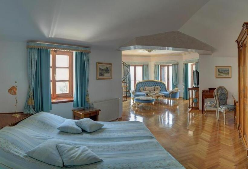 Executive Suite, Miramar