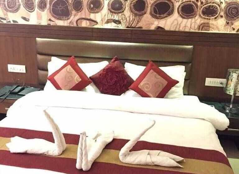 اتاق رویال, Namaskar Residency