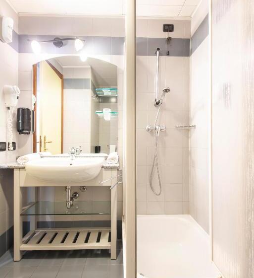 标准三人间, Park Hotel Abbadia