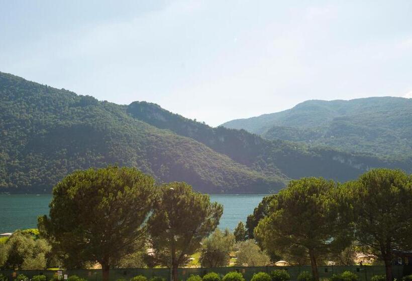 标准三人间, Park Hotel Abbadia