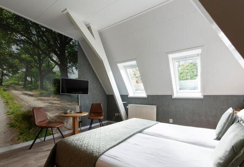 غرفة سوبيريور, Restaurant Mondriaan