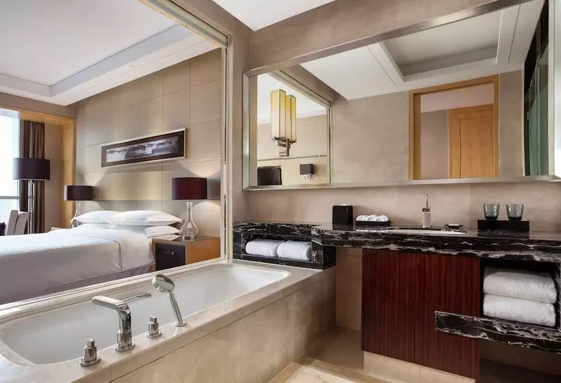 ダブルベッドスタンダードルーム, Sheraton Zhenjiang