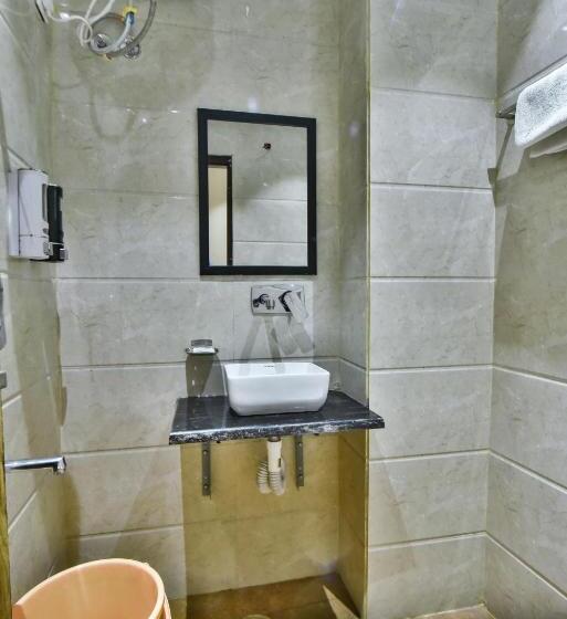 Номер Deluxe, Singh International, Amritsar