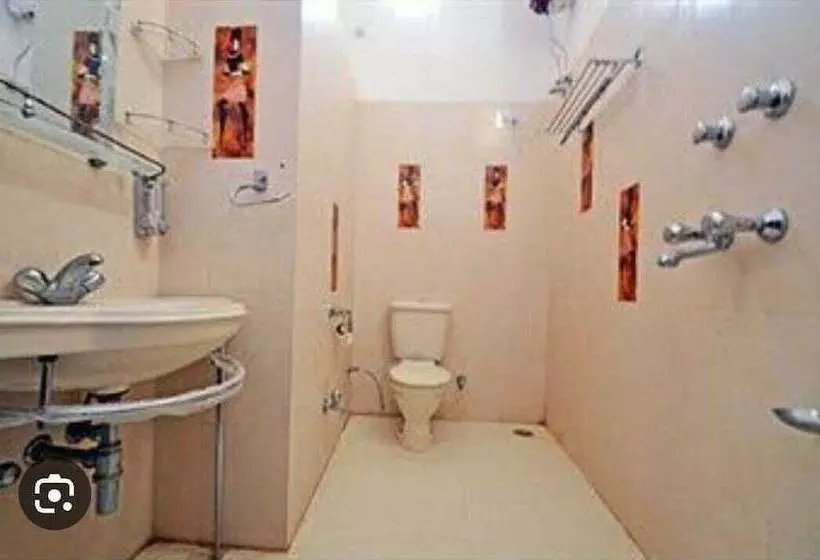 Chambre Deluxe, Swad Ri Dhani