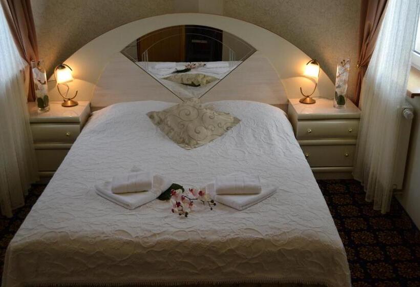 带1个卧室的公寓, Titanic