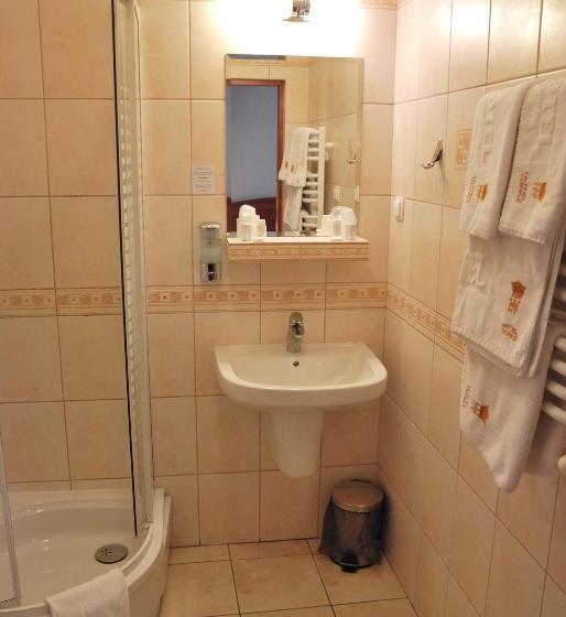 اتاق استاندارد سه نفره, Topaz Poznań Centrum