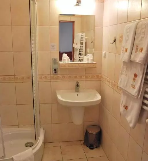 اتاق استاندارد سه نفره, Topaz Poznań Centrum